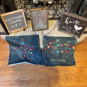 New Set of Two Christmas Pillow Cases Indoor Outdoor